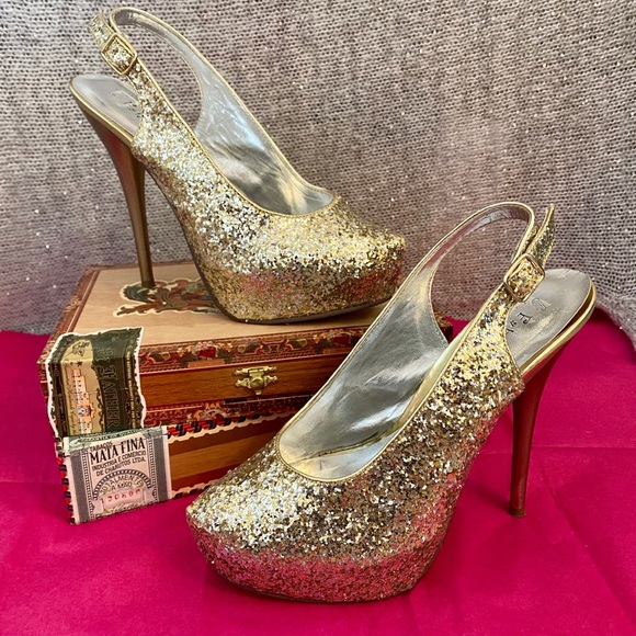 Shoes - Glitter high heels
